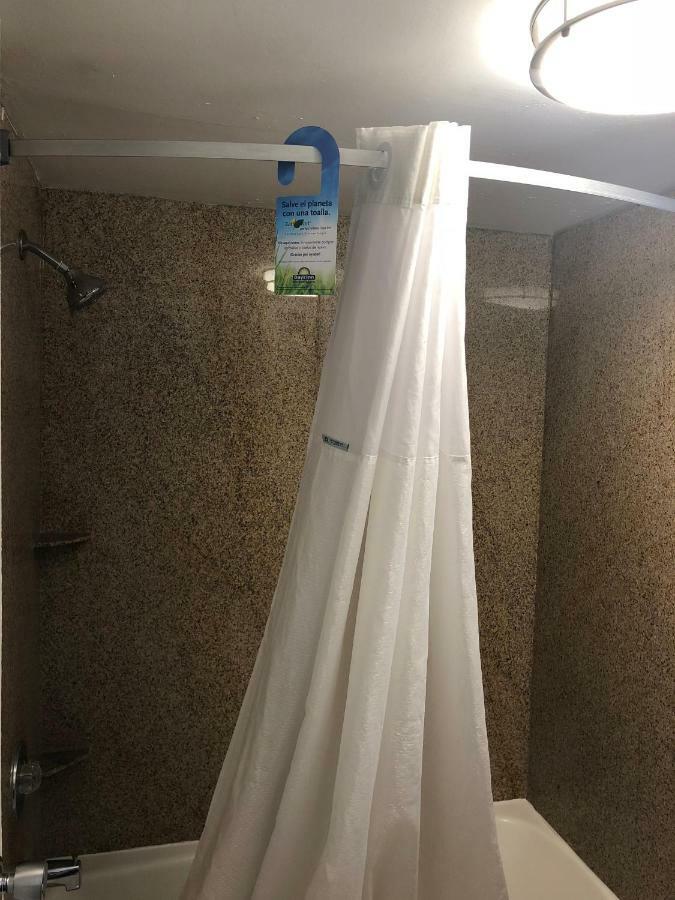 Days Inn By Wyndham Форт Майерс Екстериор снимка